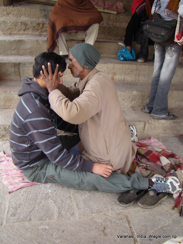 massage at dashashawmedha ghat varanasi